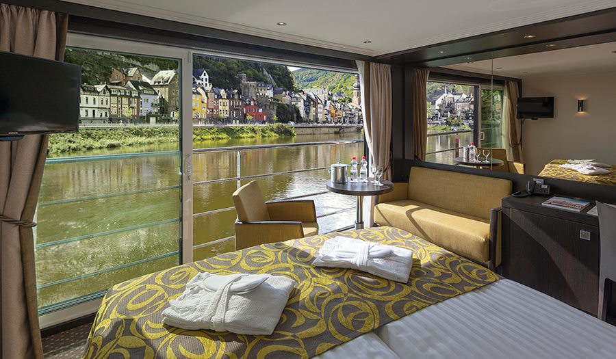 Travelmodia - stateroom on Avalon Waterways